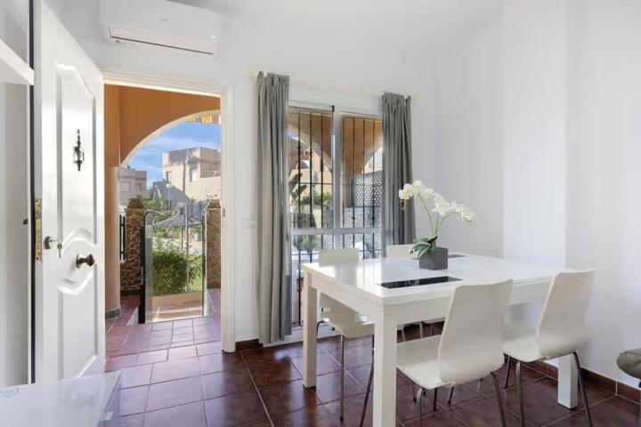 Apartamento La Barrosa Chiclana de la Frontera Exterior foto
